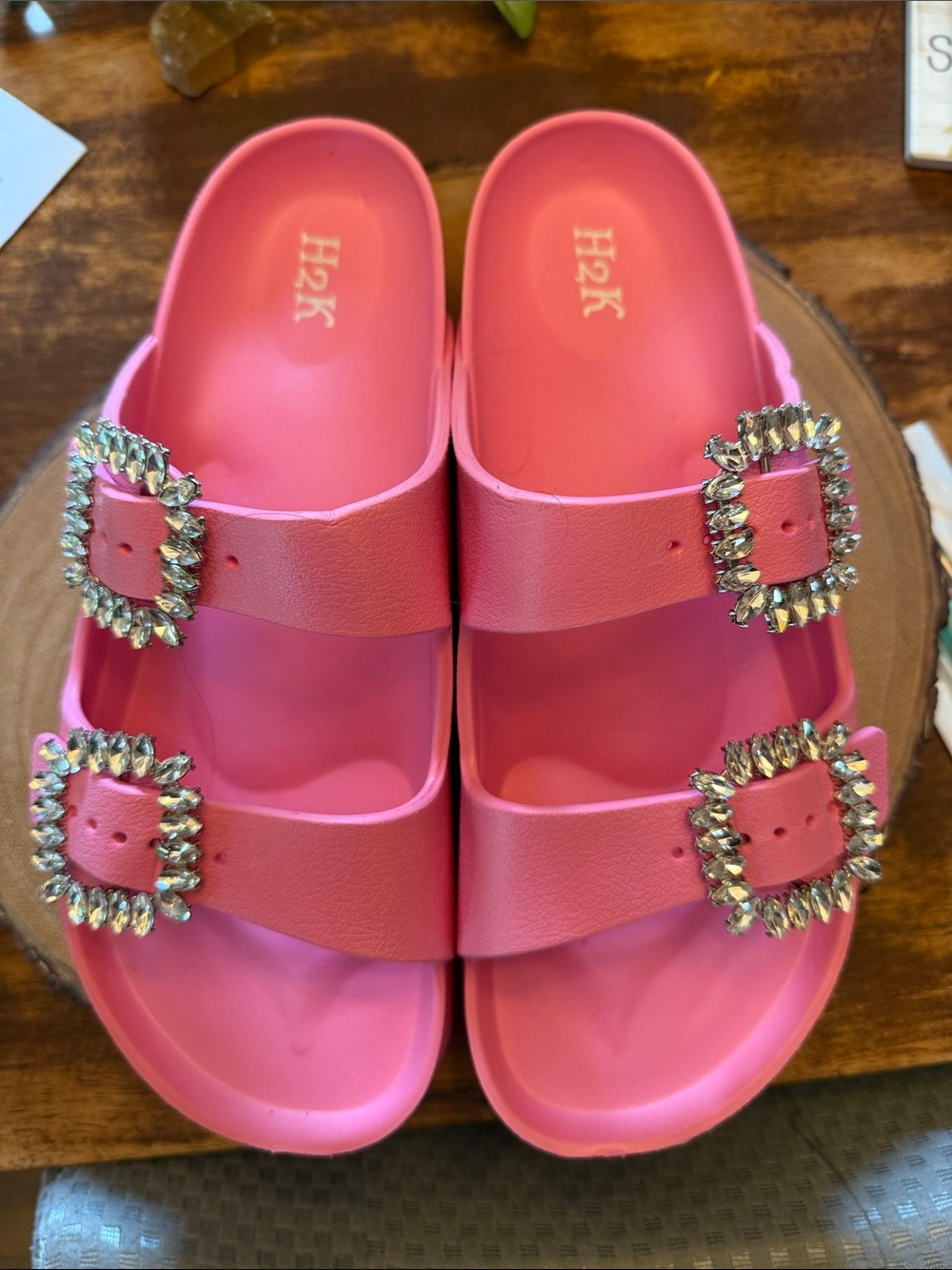 Woman’s Pink Gem Buckle Slide Sandals Size 10 - Picture 2 of 4